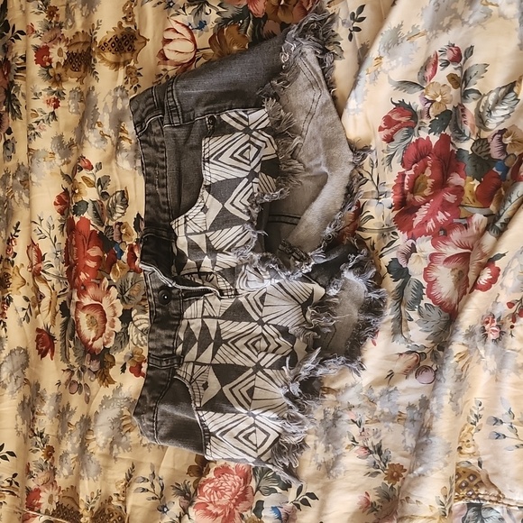 Billabong Laneway Denim Cut Off Jean Shorts - Picture 2 of 5